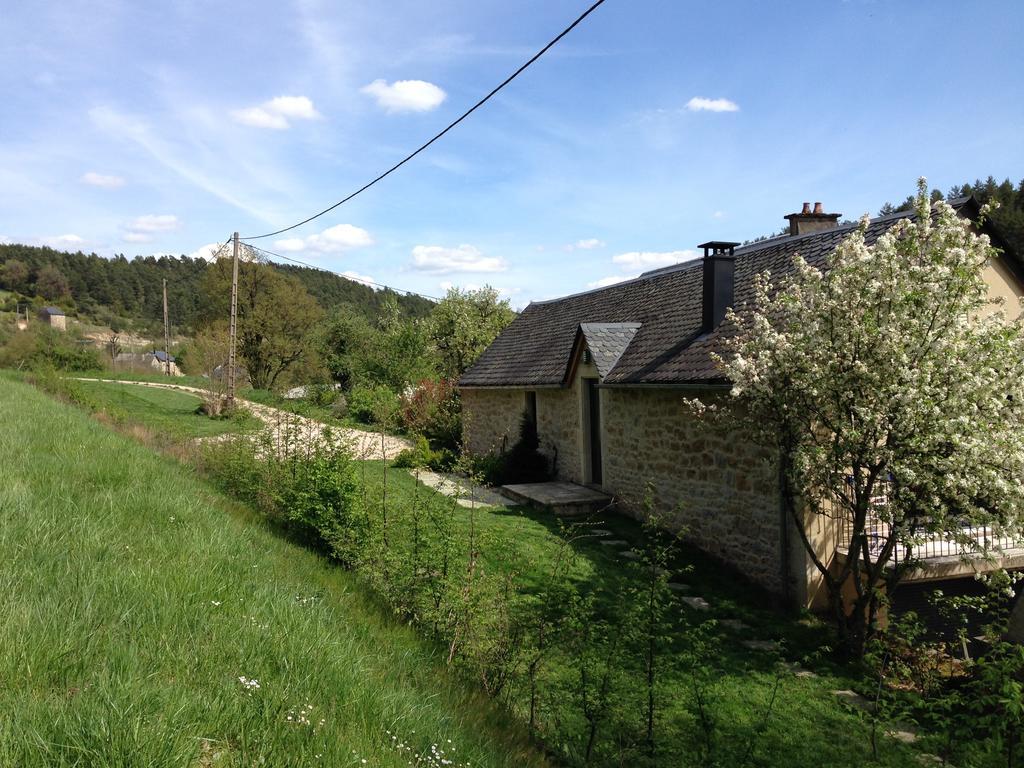 Hôtel Restaurant Rodier Campagnac (Aveyron) Exterior foto