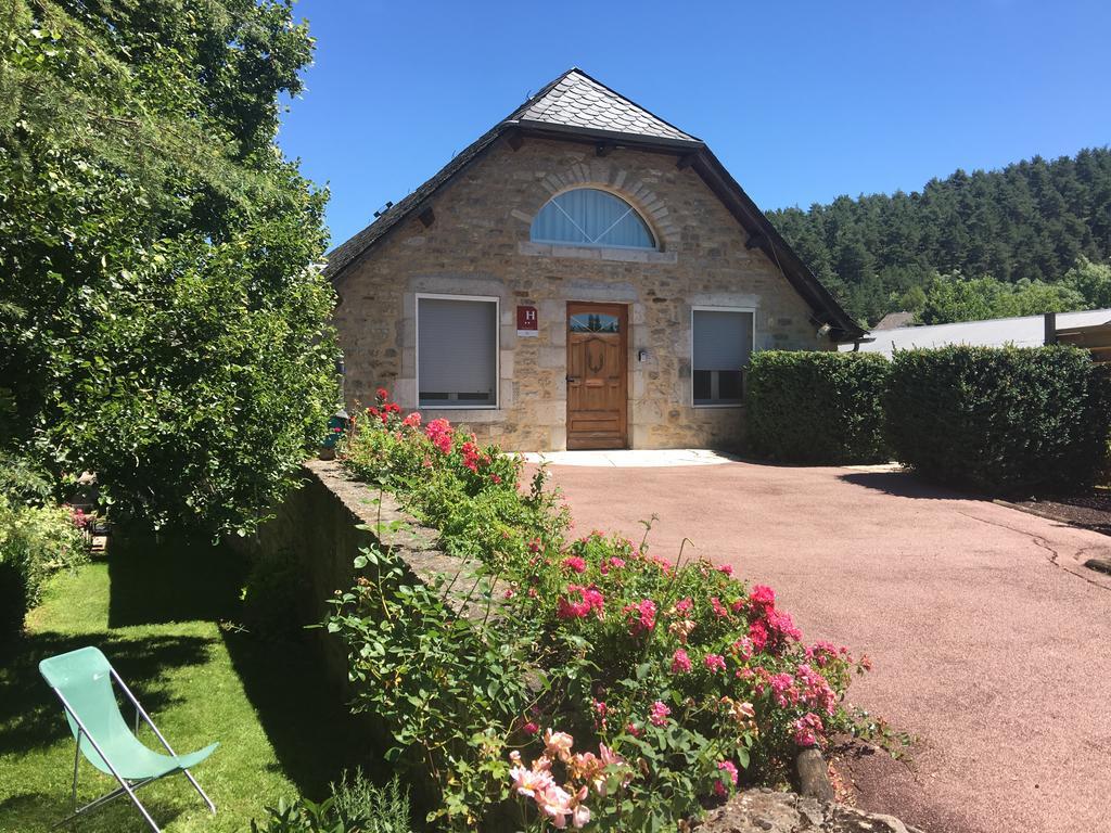 Hôtel Restaurant Rodier Campagnac (Aveyron) Exterior foto